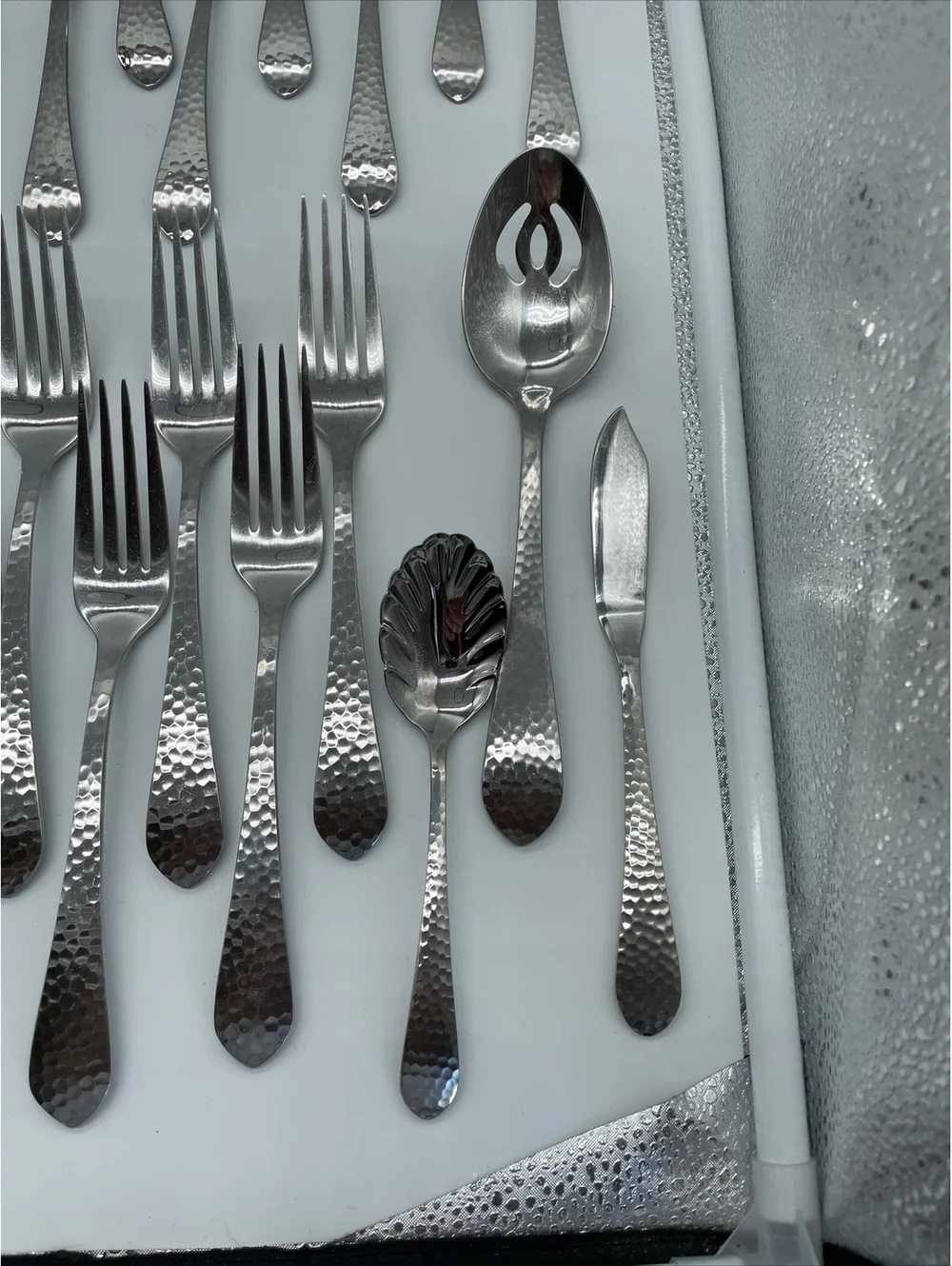 Reed & Barton  RDS299 Every Day Hammered Stainless 40 Pieces